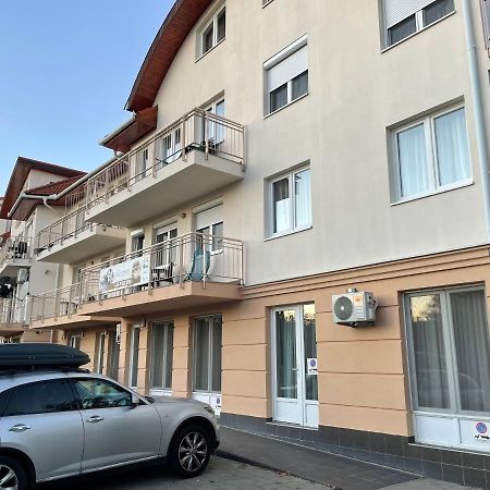 Rosemary Apartmanok, Rose, Lili, Mary1, Mary2 Hajduszoboszlo Ngoại thất bức ảnh
