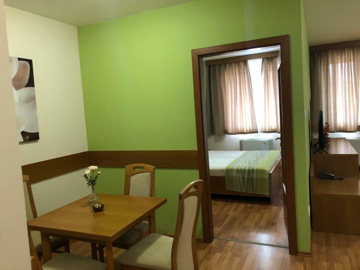 Rosemary Apartmanok, Rose, Lili, Mary1, Mary2 Hajduszoboszlo Ngoại thất bức ảnh