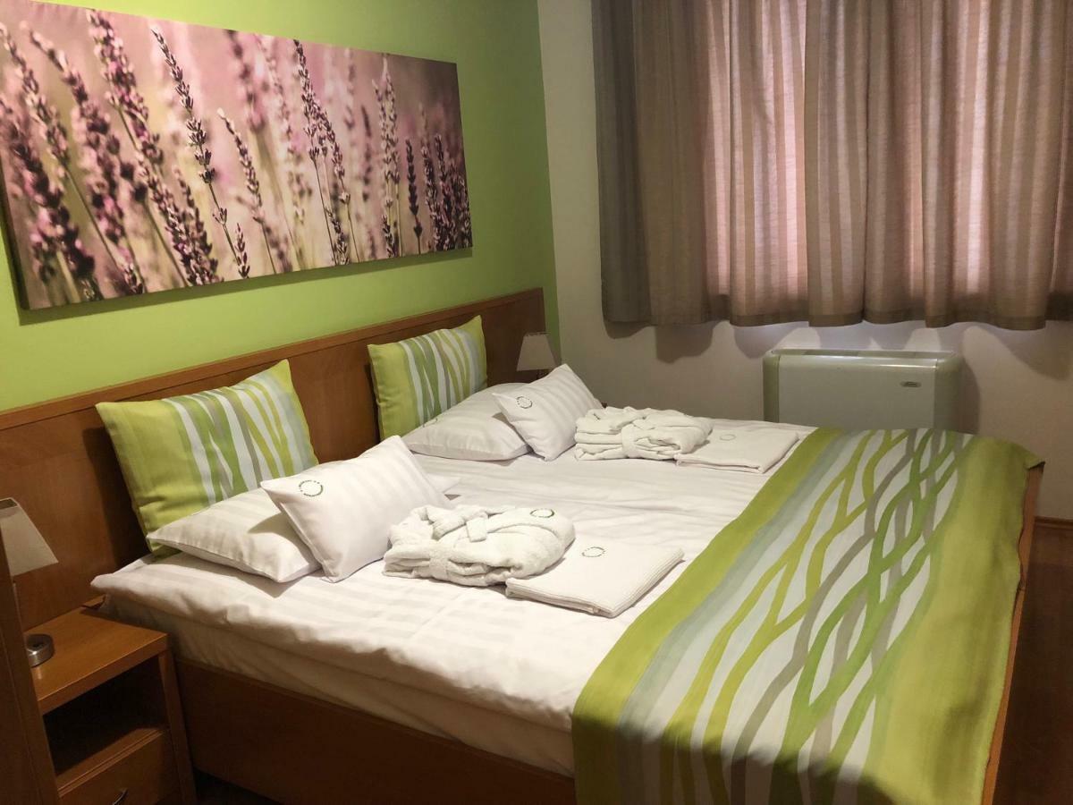 Rosemary Apartmanok, Rose, Lili, Mary1, Mary2 Hajduszoboszlo Ngoại thất bức ảnh