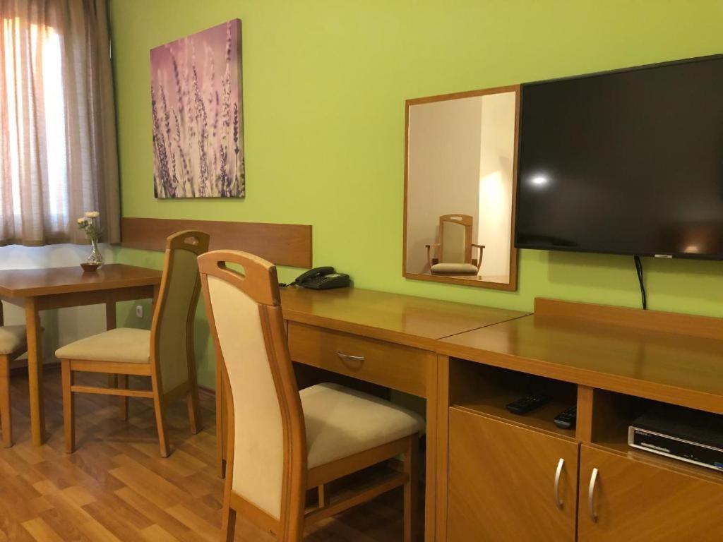 Rosemary Apartmanok, Rose, Lili, Mary1, Mary2 Hajduszoboszlo Ngoại thất bức ảnh