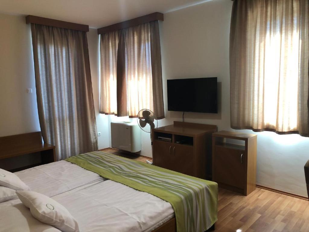 Rosemary Apartmanok, Rose, Lili, Mary1, Mary2 Hajduszoboszlo Ngoại thất bức ảnh