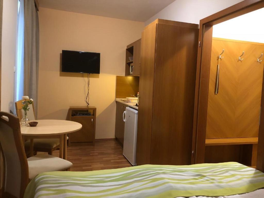 Rosemary Apartmanok, Rose, Lili, Mary1, Mary2 Hajduszoboszlo Ngoại thất bức ảnh