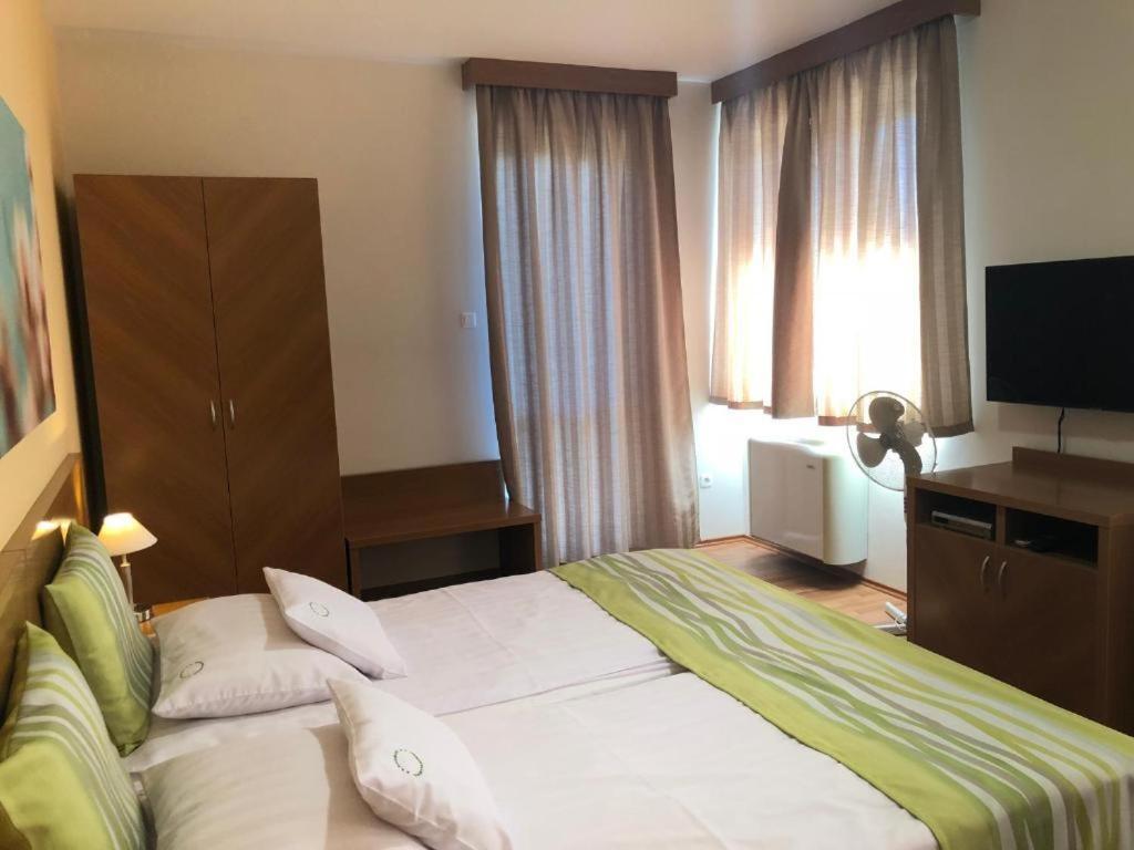Rosemary Apartmanok, Rose, Lili, Mary1, Mary2 Hajduszoboszlo Ngoại thất bức ảnh